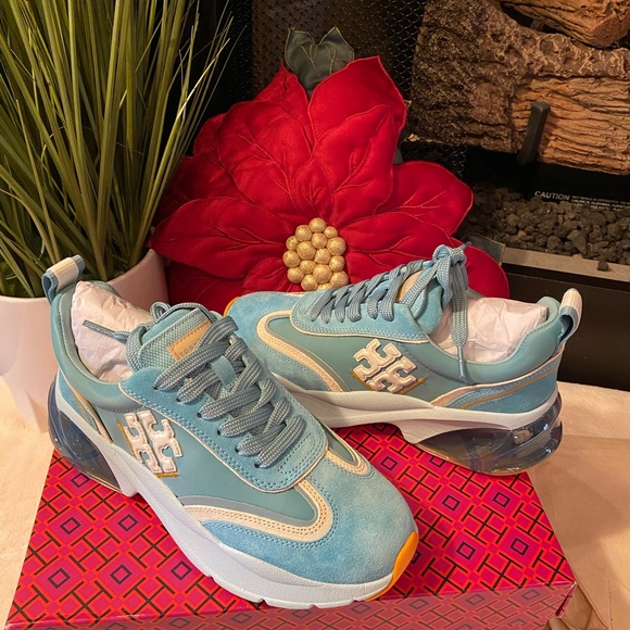 TORY BURCH GOOD LUCK BUBBLE TRAINER - Picture 4 of 11